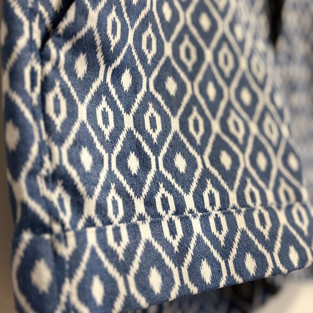 Dear John Women’s Printed Shorts Blue White Geometric Size 26 NWT - Picture 4 of 13